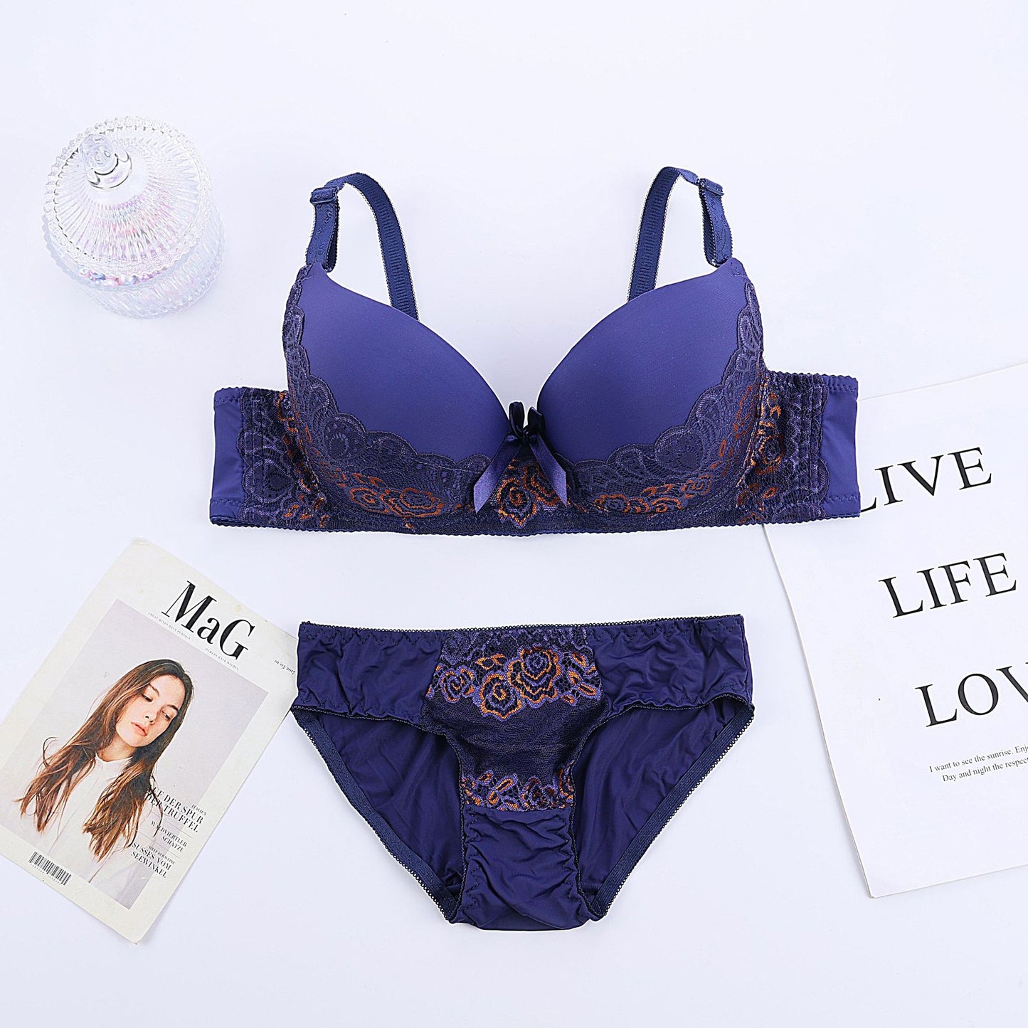 Women charming lace sexy lingerie set beautiful bra and panty set