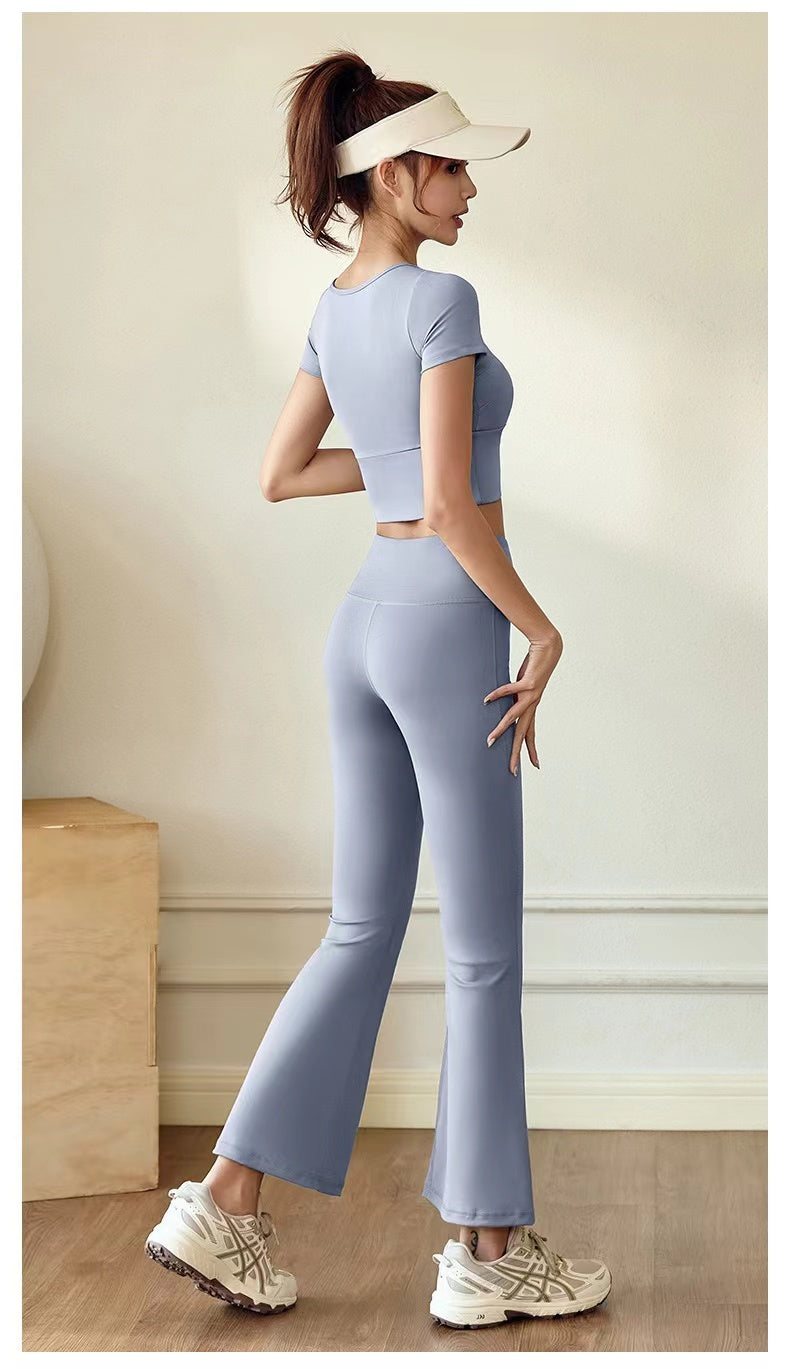 Flared Pant Gym Wear Yoga Wear Sports two pieces Set with Removal Padded T-shirt