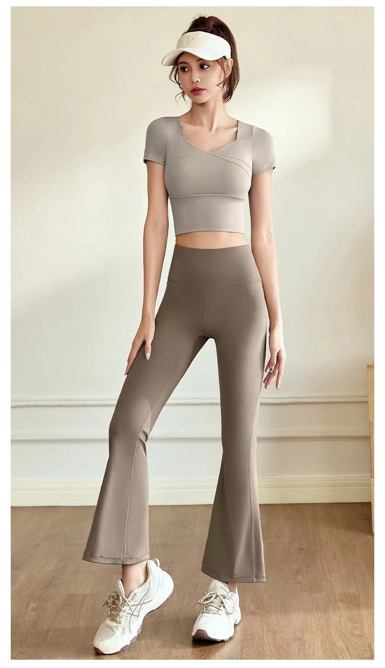 Flared Pant Gym Wear Yoga Wear Sports two pieces Set with Removal Padded T-shirt
