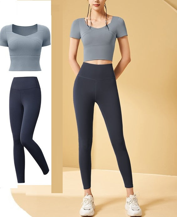 Zuruwears Stylish Gym Wear Yoga Wear Sports two pieces Set With Removal Pad
